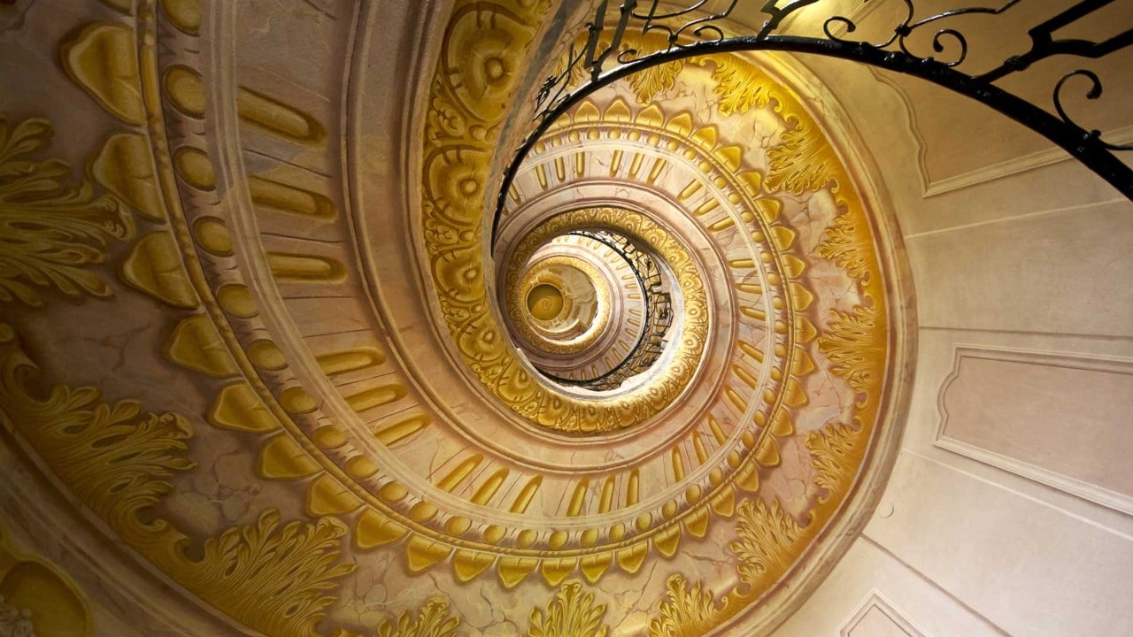 Über Wien hinaus